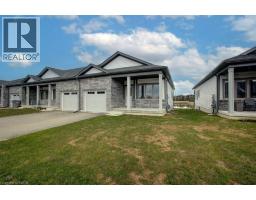 92 CHERYL Avenue - 2