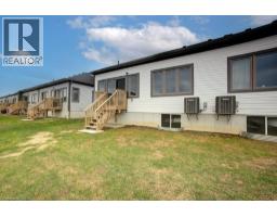 92 CHERYL Avenue - 33