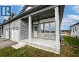 92 CHERYL Avenue - 4