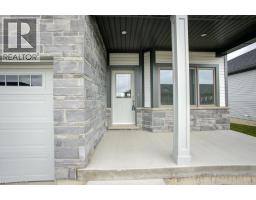 92 CHERYL Avenue - 6