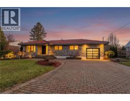 30 WINDERMERE Crescent - 1