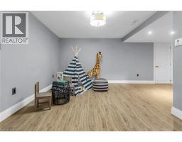 30 WINDERMERE Crescent - 18