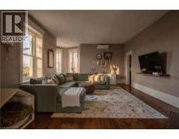 54 BRUCE Street - 15