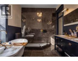 54 BRUCE Street - 26