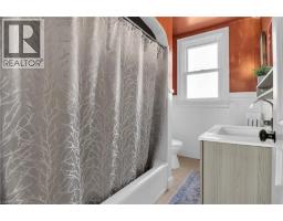 54 BRUCE Street - 35