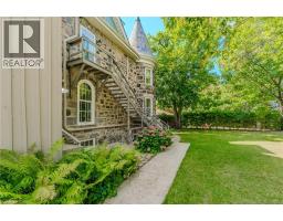 54 BRUCE Street - 41