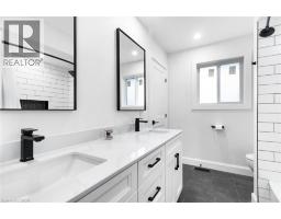 17 CHURCH Street E - 23