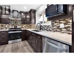 17 CHURCH Street E - 9