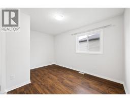 6 SASSAFRAS Street - 36