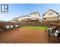 6 SASSAFRAS Street - 44