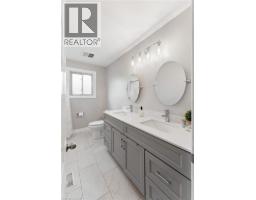 137 DONALD Street - 18