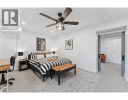 137 DONALD Street - 27