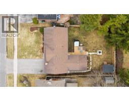 137 DONALD Street - 40