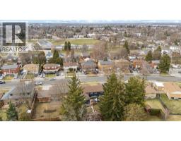 137 DONALD Street - 41