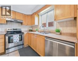 202 SLEAFORD Street - 16