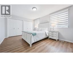 202 SLEAFORD Street - 27