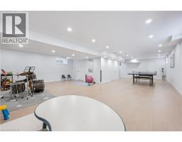 202 SLEAFORD Street - 39