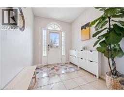 202 SLEAFORD Street - 5