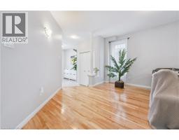 202 SLEAFORD Street - 7