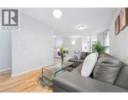 202 SLEAFORD Street - 9