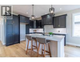 82 DUCHESS Drive - 10