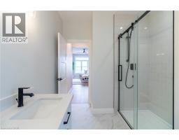 82 DUCHESS Drive - 17