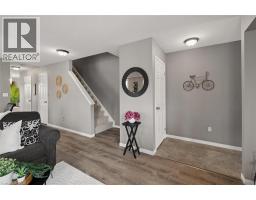 240 WESTMEADOW Drive UnitNo. 1B - 5