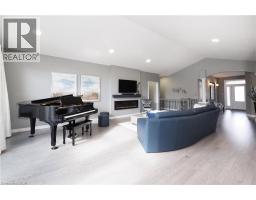 583 LAKEVIEW Drive - 12