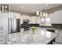 583 LAKEVIEW Drive - 16