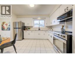 66 TUPPER Crescent - 10