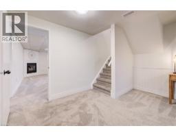 66 TUPPER Crescent - 16