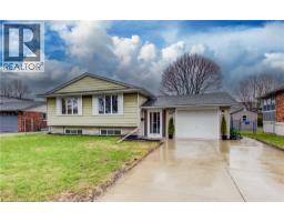 66 TUPPER Crescent - 2