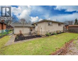 66 TUPPER Crescent - 28