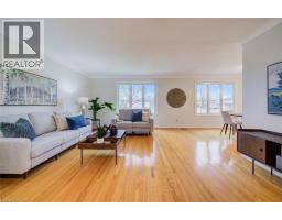 66 TUPPER Crescent - 3