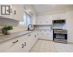 66 TUPPER Crescent - 8