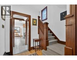 859 QUEEN S Boulevard - 10