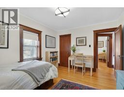 859 QUEEN S Boulevard - 20