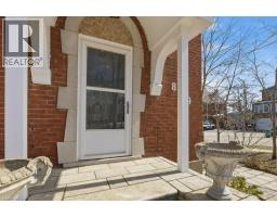 859 QUEEN S Boulevard - 28