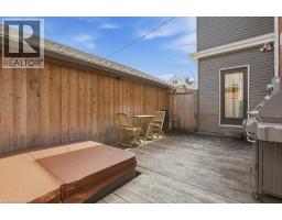 859 QUEEN S Boulevard - 29