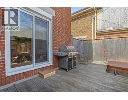 859 QUEEN S Boulevard - 30