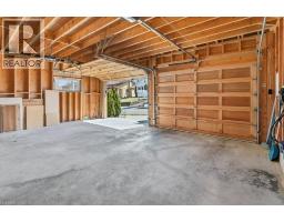859 QUEEN S Boulevard - 32