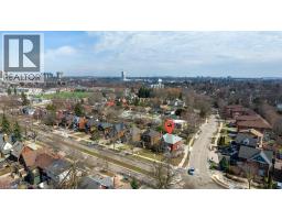 859 QUEEN S Boulevard - 36