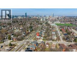 859 QUEEN S Boulevard - 38