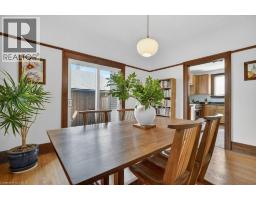 859 QUEEN S Boulevard - 7