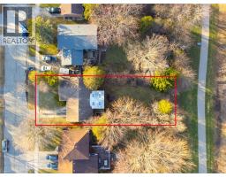 106 SHEA Crescent - 3