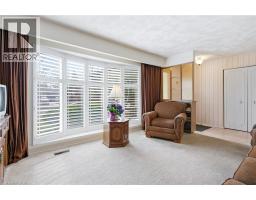 106 SHEA Crescent - 8