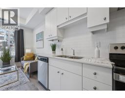 251 NORTHFIELD Drive E UnitNo. 105 - 7