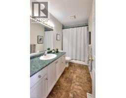 36 FULLERTON Street - 28