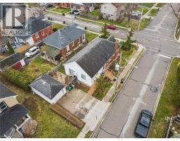 605 WATERLOO Street S - 26