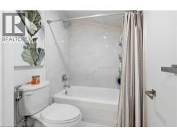 711 HILLVIEW Road - 16